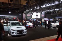 東京オートサロン2019における、スバルおよびSTIのブース。