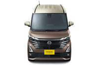 日産がはっきりと「デジタルVモーション」という言葉を使い出したのは、2023年4月発表の、「ルークス」のマイナーチェンジモデルから。