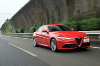 アルファ・ロメオ・ジュリア2.0ターボTi