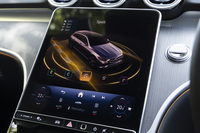 ドライブモードはご覧の5種類。スポーツサスペンションは固定減衰式のため、足まわりのセッティングは変わらない。