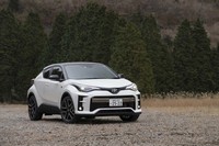 トヨタC-HR S-T“GRスポーツ”
