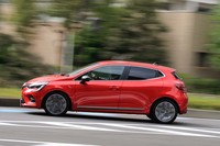 今回の試乗では約290kmを走破。ワインディングロードにも足を踏み入れての燃費15.2km/リッター（車載燃費計）は上々といえるだろう。