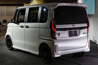 「N-BOXカスタム スタイル＋ ブラック」はクール系の“ちょいワル”スタイルが特徴だが、他のモデルではまったく異なるコンセプトが取り入れられるという。