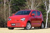 スズキ、軽乗用車「アルト」の安全装備を大幅に強化