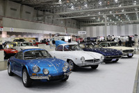 「オートモビル カウンシル2024」に出展されたヘリテージカー販売店から、大阪の老舗であるジロン自動車のブース。手前から「アルピーヌA110」「アルファ・ロメオ・ジュリエッタSS」「ランボルギーニ・イスレロ」「メルセデス・ベンツ280SL」。販売価格7000万円のイスレロを除く3台は、いずれも1000万円超だったがそろって売約済みとなった。