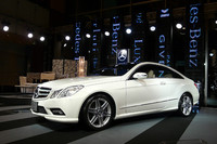「The New E-Class Coupe LUXE SHOWCASE」に米倉涼子さんがゲストで登場！
