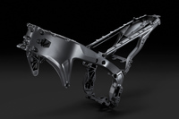 約4kgの軽量化を実現　ヤマハがロードスポーツモデルの新型「MT-09 ABS」を発表の画像