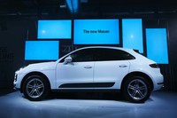 「ポルシェ・マカン」発表会の会場から