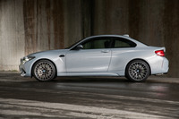 車両重量は1610kg。車検証記載の前後重量配分は52：48（840kg：770kg）となっている。