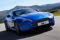 「V8ヴァンテージS」