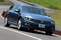 フォルクスワーゲン・パサートヴァリアントTSI Rライン