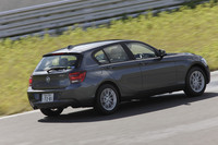 BMW120i（FR/8AT）【試乗記】の画像