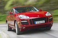 「ポルシェ・カイエン」に405psの新グレード「GTS」追加の画像