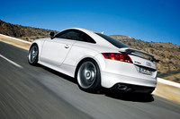 「TT RSクーペ」