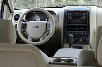 フォード・エクスプローラーXLT（4WD/5AT）【試乗記】の画像