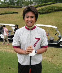 2003年11月第3週の国内男子賞金ランキングは、なんと9位の藤田プロ。ちなみに、室田淳プロは10位！　すごい方々である。