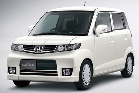 ホンダ・ゼストに“新顔”「スパーク」が登場 【ニュース】 - webCG