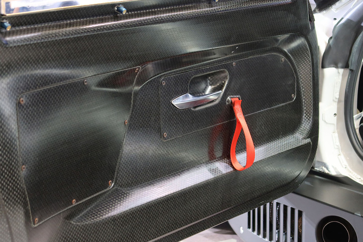 トヨタGR GT3（運転席側ドアパネル）