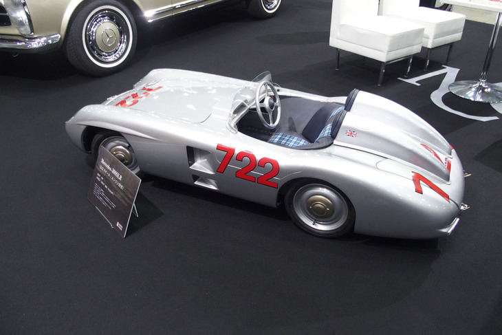 メルセデス・ベンツ300SLR 1/3スケールエンジン付きモデル