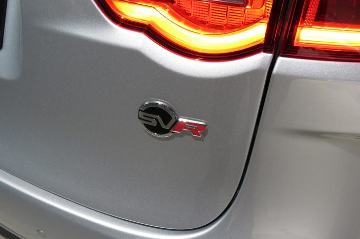 ジャガーFペースSVR