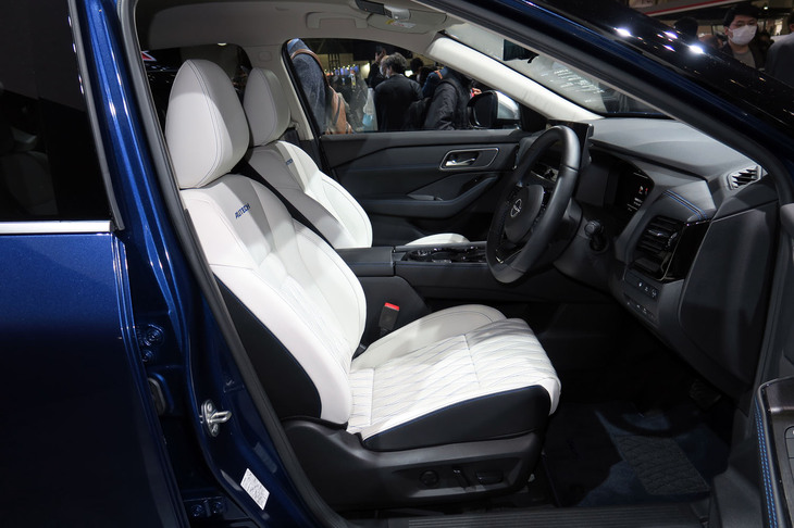 日産エクストレイルATECHカスタマイズド