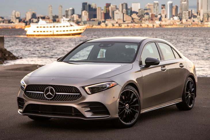 2018年9月に登場した「Aクラス セダン」。