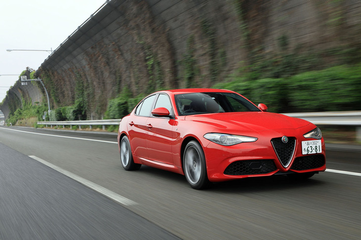 アルファ・ロメオ・ジュリア2.0ターボTi