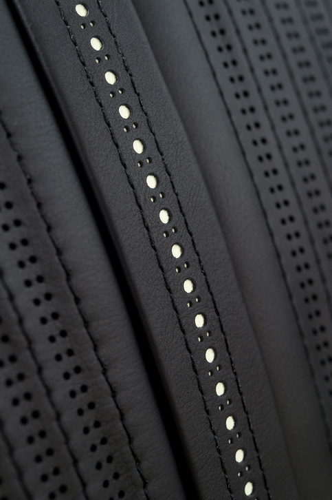 アストンマーティンDB11（インテリア）