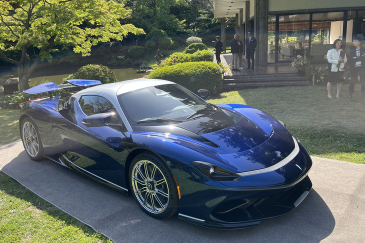 ピニンファリーナ・バティスタ チンクアンタチンクエ（フロントビュー）