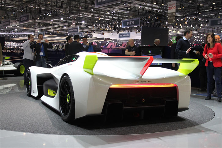 ピニンファリーナH2スピード