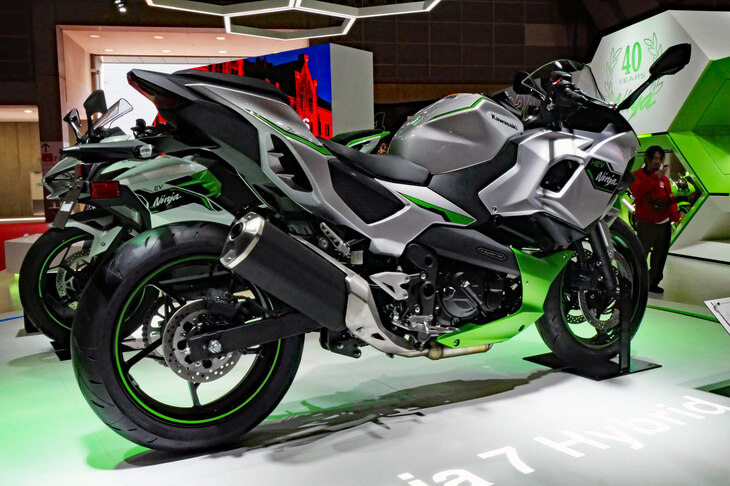 カワサキ・ニンジャ7ハイブリッド