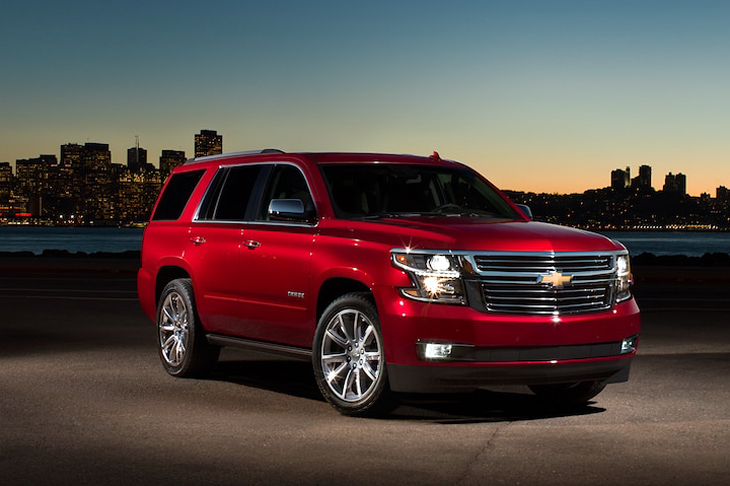 シボレーから販売されていたSUV「ブレイザー」のフルサイズ版が、1995年に「タホ」と改称。2007年には3代目となった。現在では日本に正規輸入されていないが根強い人気があり、並行輸入は続けられている。