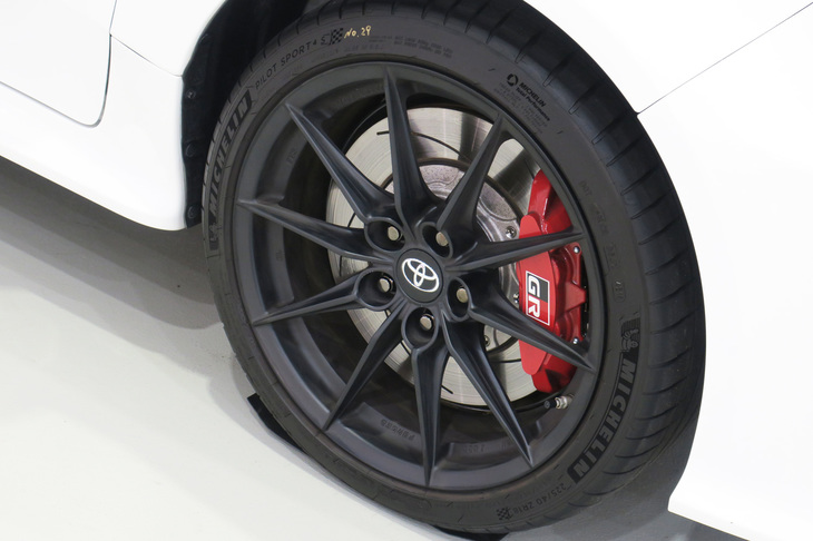 トヨタGRヤリスRZ“ハイパフォーマンス・ファーストエディション”（タイヤ＆ホイール）