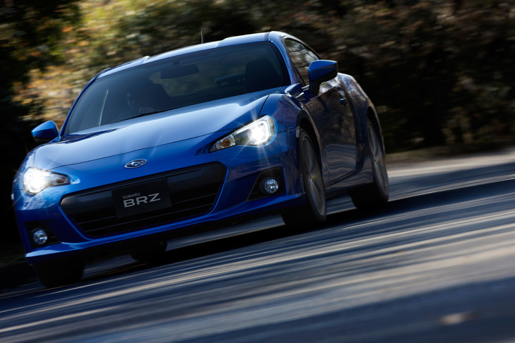 もともと、初代「トヨタ86」と「スバルBRZ」が車両バランスのよさに定評のあるクルマだっただけに、新型ではそれを超えるのに大いに苦労したという。