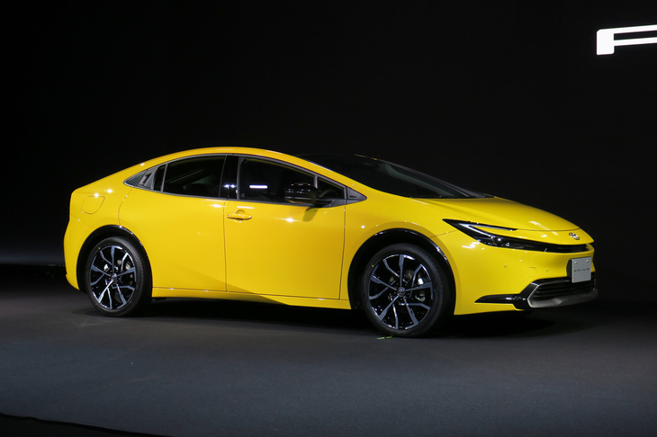 トヨタ・プリウス2.0L PHEVプロトタイプ（エクステリア）