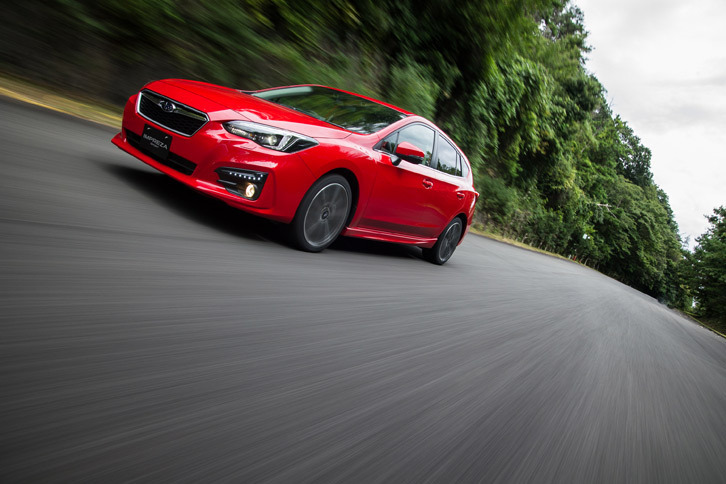 スバル・インプレッサスポーツ2.0i-S EyeSight