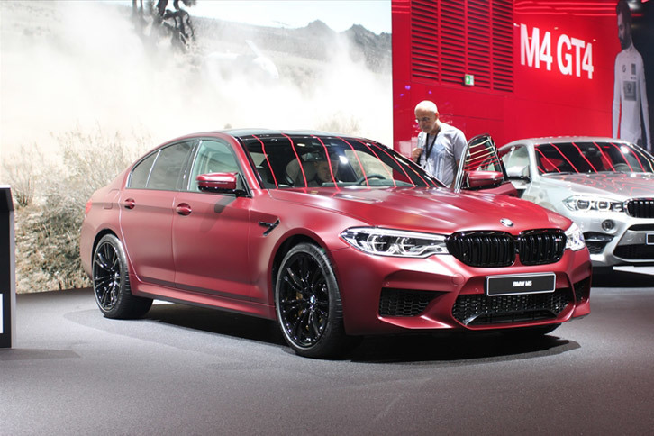 BMW M5（エクステリア）