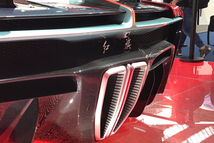 紅旗S9（マフラーエンド）