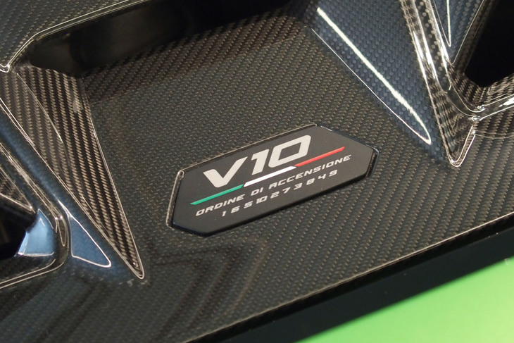 ランボルギーニ・ウラカン テクニカ（エンジンフード）