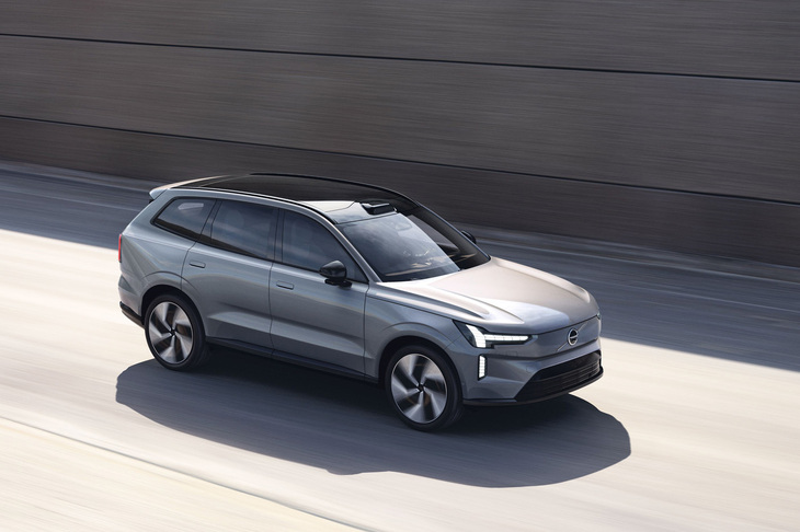 ボルボEX90（エクステリア）