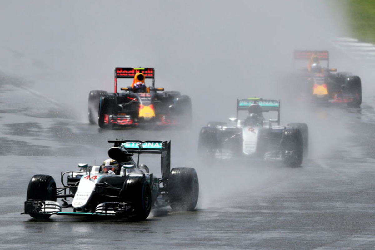 2016 F1 イギリスGP 19名直筆サイン入り　公式プログラム　【貴重品】 2016 F1 イギリスGP 19名直筆サイン入り 公式プログラム 【貴重品】の