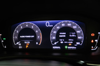 「EX」に備わるフルグラフィックメーター。