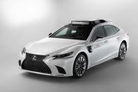 トヨタ、CESで新しい自動運転の実験車両を公開