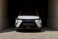 三菱が欧州で新型「グランディス」を発表　便利な車内空間が特徴のコンパクトSUVの画像