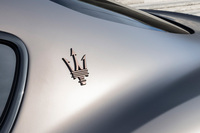 創業は1914年と、100年を超える歴史を誇るマセラティ。戦前はレーシングカーや少量生産の高性能スポーツモデルを手がけるメーカーとして名をはせていた。