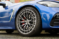 タイヤは19インチが標準で、この20インチはオプションの「レザーエクスクルーシブパッケージ」に含まれている。