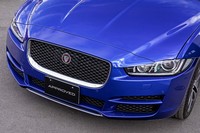 フロントまわりに飛び石の跡や目立ったキズなどは確認できなかった。ボディーコンディションは極上と紹介できそうだ。