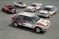 ランチアの歴代ラリーカー。日本のクルマ好きの間では、ランチアといえばやはりWRCでの活躍が真っ先に思い浮かぶことだろう。