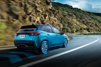 現行型では、4WD車に搭載される後輪用モーターの出力を大幅に向上。スポーツ4WDとしても楽しめるものとなった。