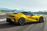 フェラーリが「812コンペティツィオーネ」を発表　V12エンジン搭載のリミテッドモデルの画像